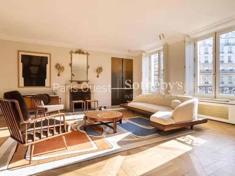 Appartement Paris 8e - 3 chambres - 168m²