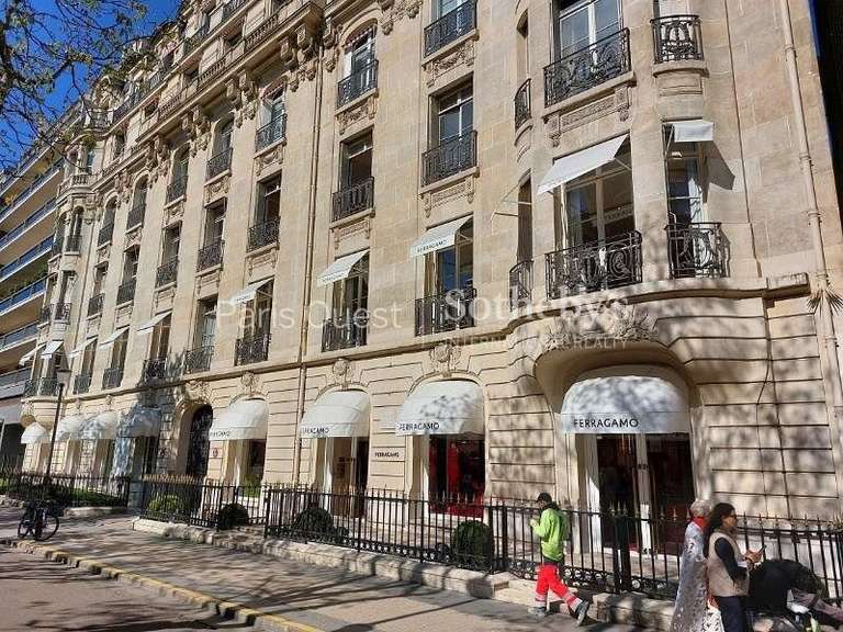 Apartment Paris 8e - 3 bedrooms - 168m²