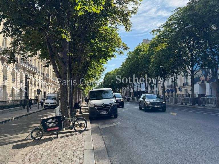 Apartment Paris 8e - 3 bedrooms - 168m²