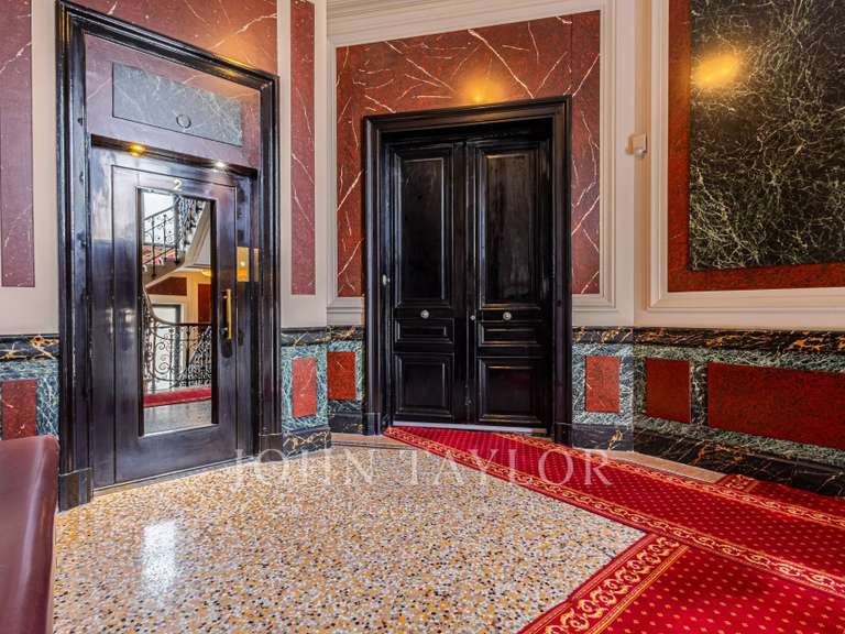 Appartement Paris 8e - 5 chambres - 372m²