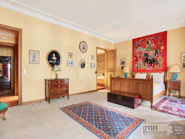 Appartement Paris 8e - 2 chambres - 149m²