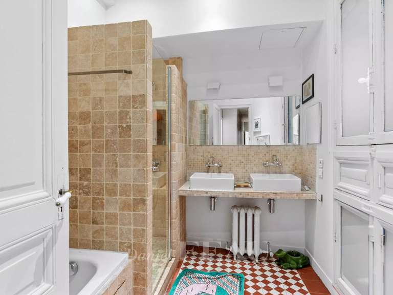 Appartement Paris 8e - 3 chambres - 190m²
