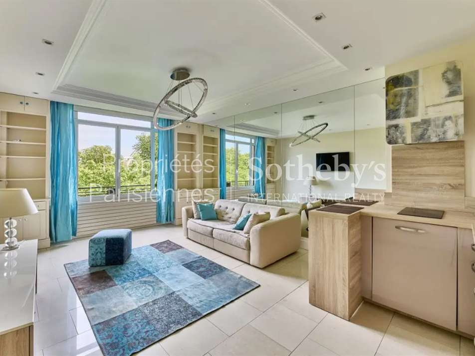 Apartment Paris 8e