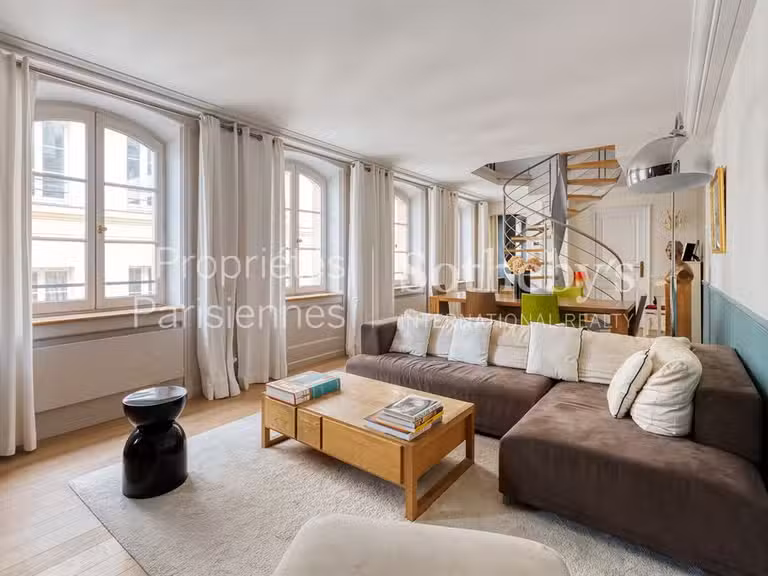 Apartment Paris 8e - 2 bedrooms - 100m²