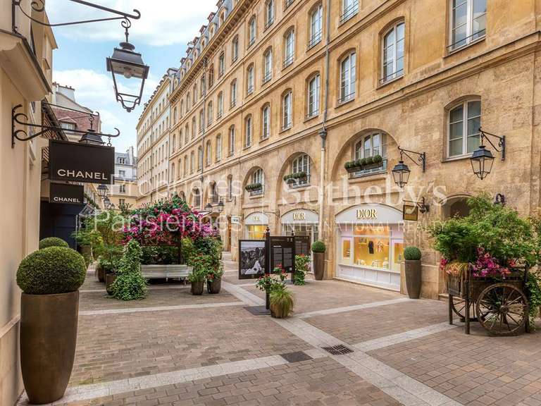 Apartment Paris 8e - 2 bedrooms - 100m²