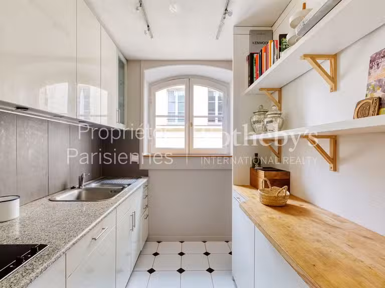 Apartment Paris 8e - 2 bedrooms - 100m²