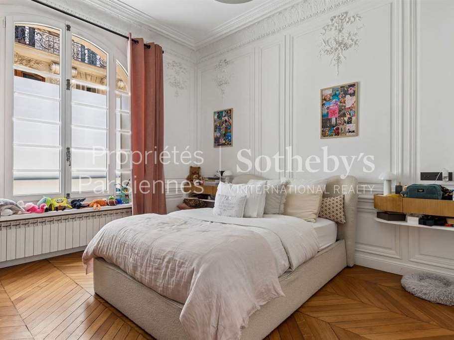 Apartment Paris 8e