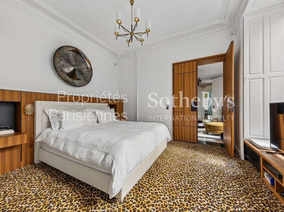 Apartment Paris 8e