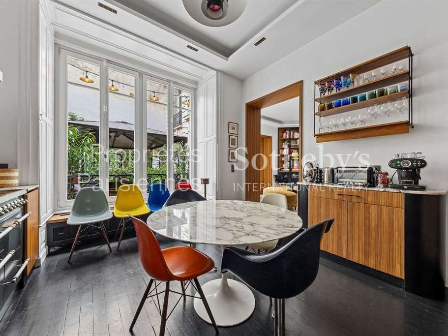 Apartment Paris 8e