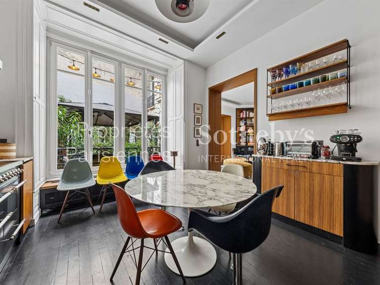 Apartment Paris 8e - 3 bedrooms - 154m²