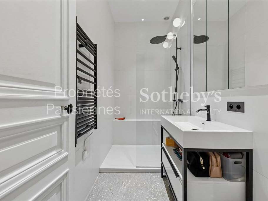 Apartment Paris 8e