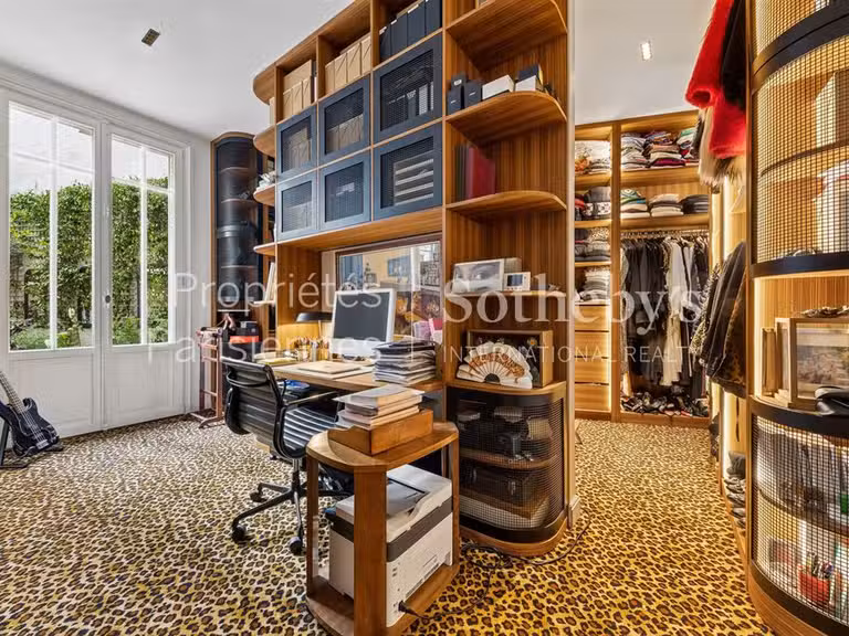 Apartment Paris 8e - 3 bedrooms - 154m²