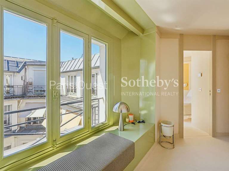 Appartement Paris 8e - 3 chambres - 155m²