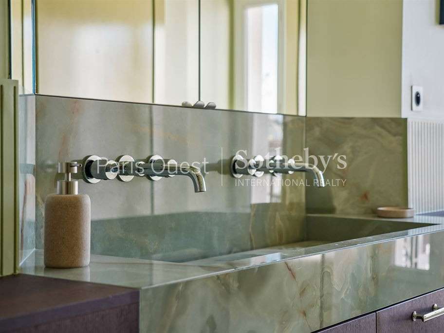 Apartment Paris 8e