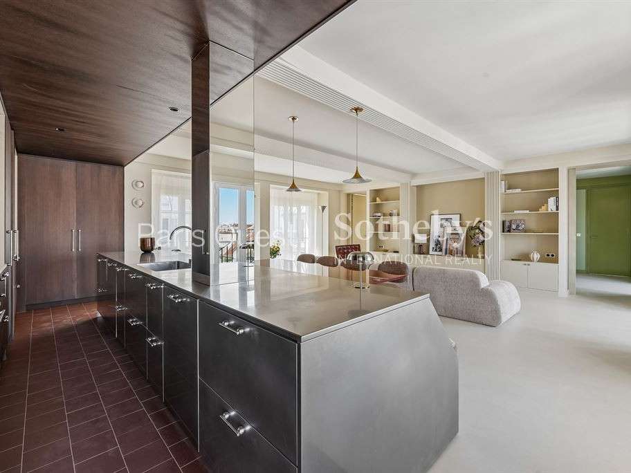 Apartment Paris 8e