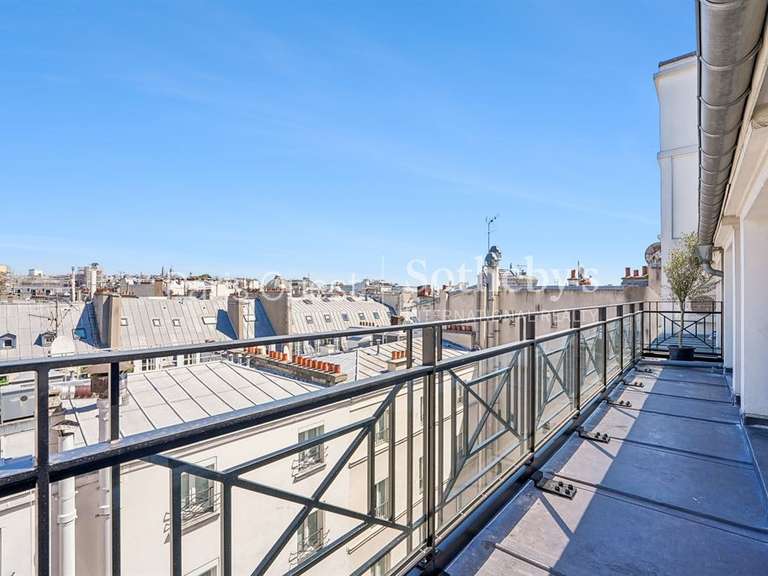 Appartement Paris 8e - 3 chambres - 155m²