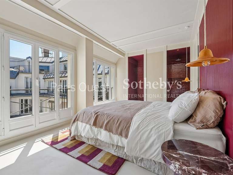 Appartement Paris 8e - 3 chambres - 155m²