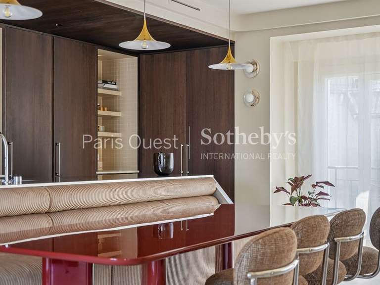 Appartement Paris 8e - 3 chambres - 155m²
