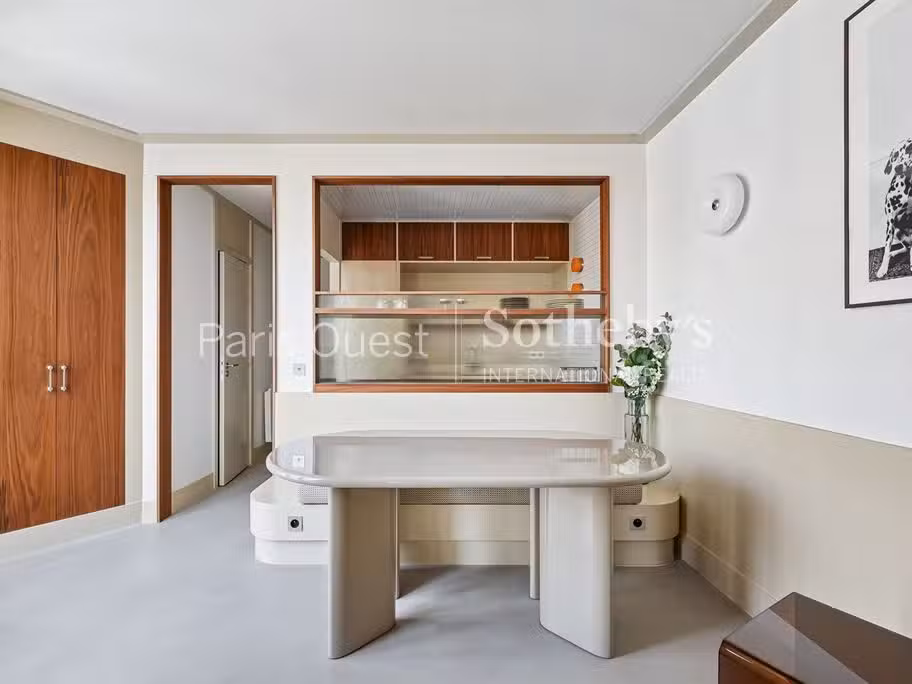 Apartment Paris 8e