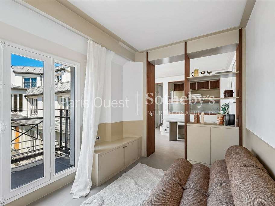 Apartment Paris 8e