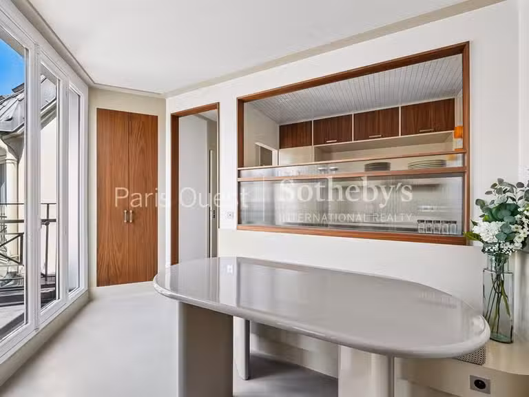 Appartement Paris 8e - 1 chambre - 39m²