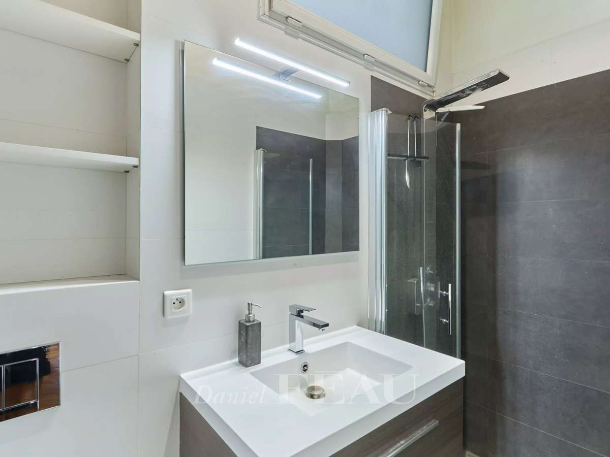 Apartment Paris 8e