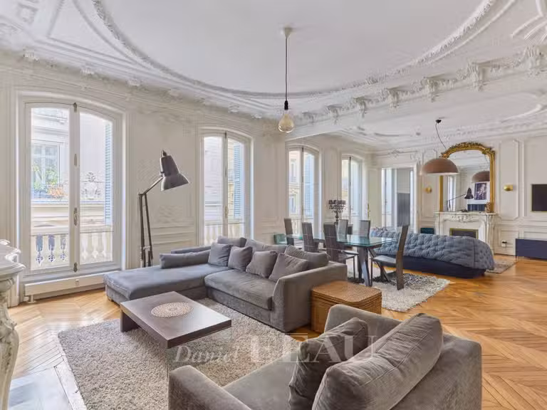 Appartement Paris 8e - 3 chambres - 160m²