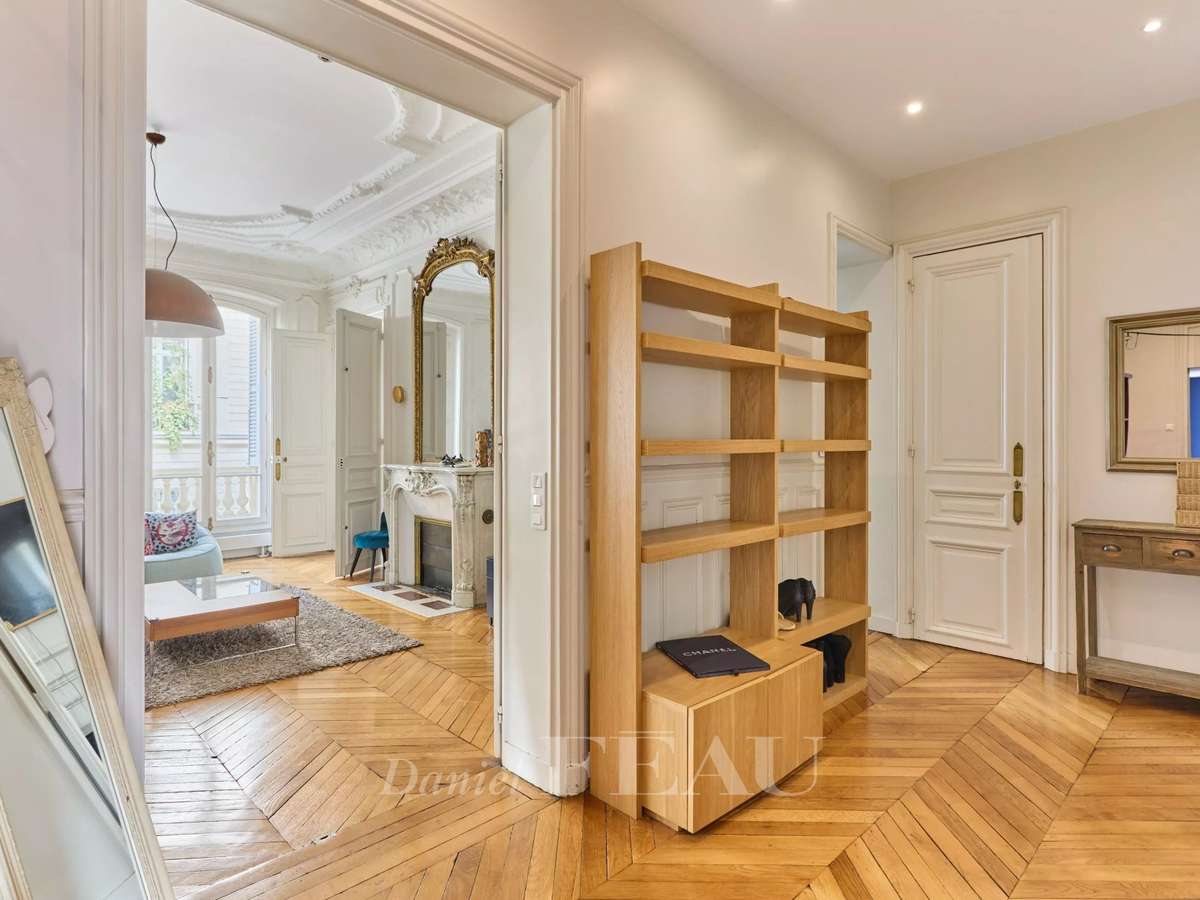 Apartment Paris 8e
