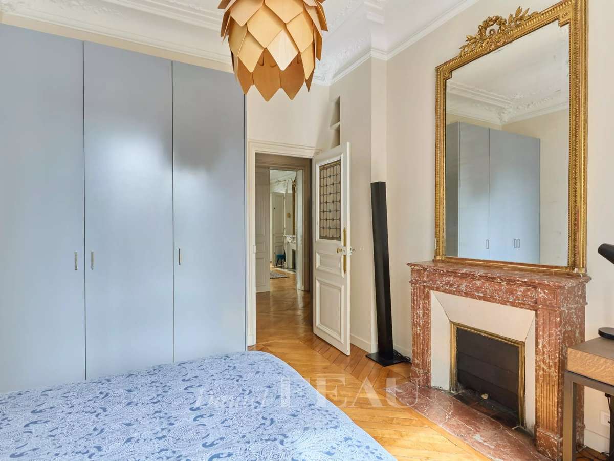 Apartment Paris 8e