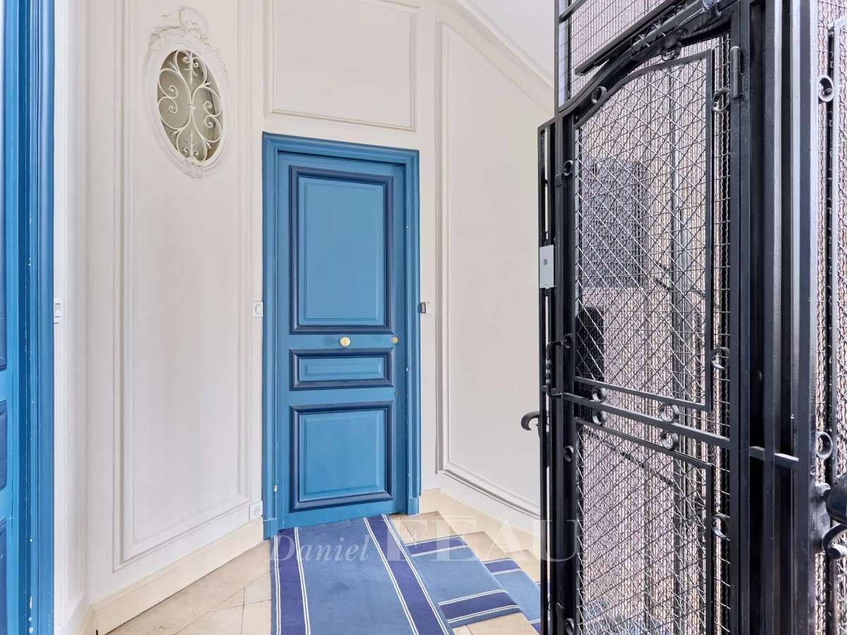 Apartment Paris 8e