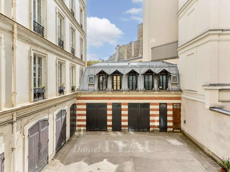 Appartement Paris 8e - 3 chambres - 160m²