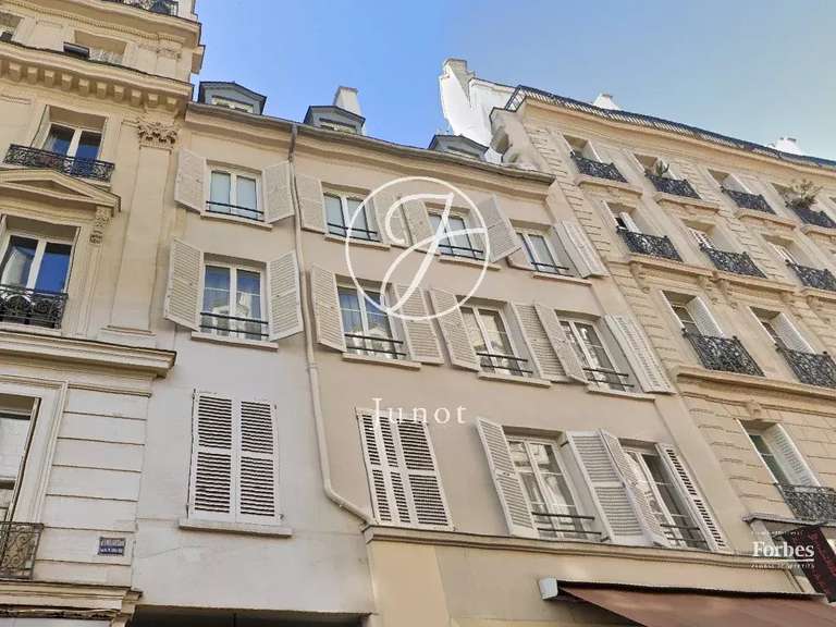 Appartement Paris 8e - 4 chambres - 93m²