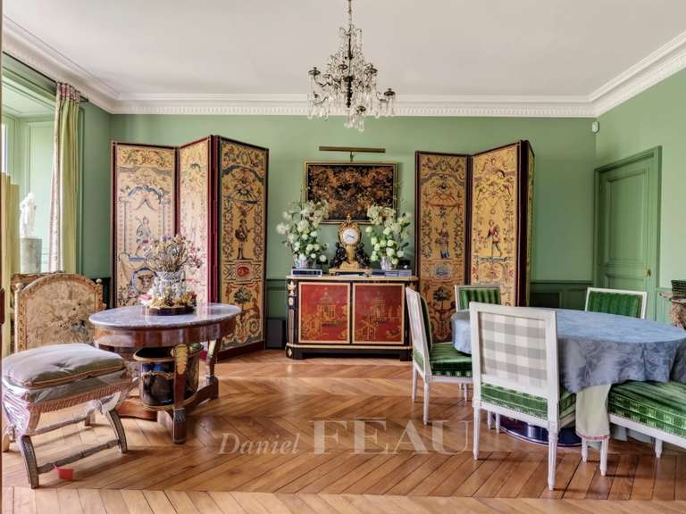 Appartement Paris 8e - 3 chambres - 200m²