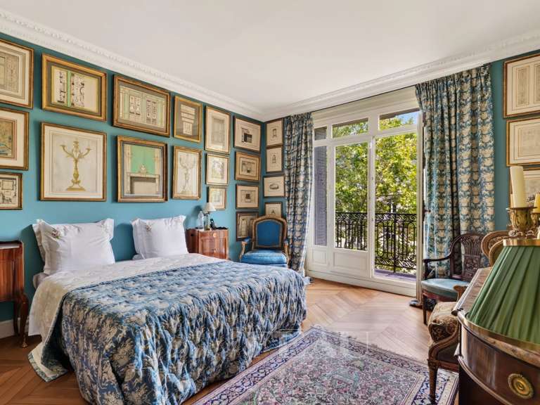 Appartement Paris 8e - 3 chambres - 200m²