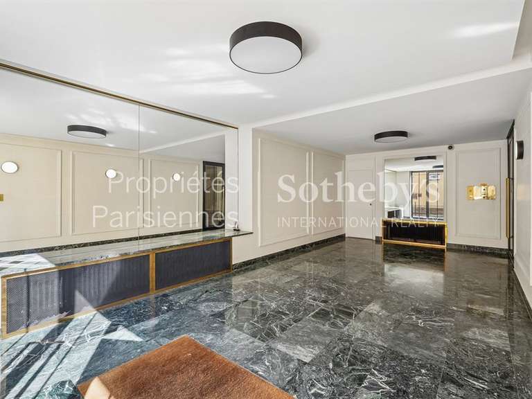 Appartement Paris 8e - 2 chambres - 96m²