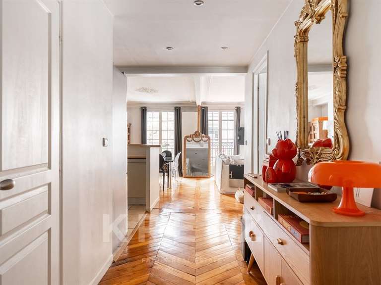 Appartement Paris 8e - 2 chambres - 80m²
