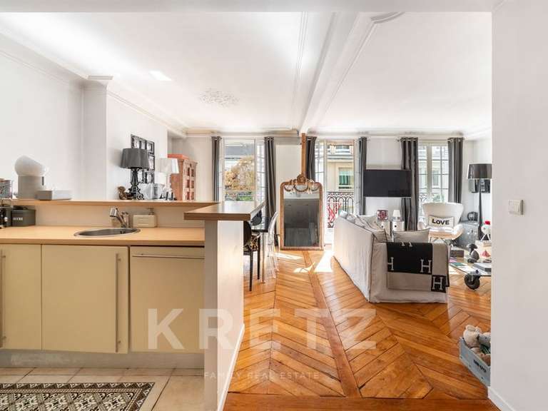 Appartement Paris 8e - 2 chambres - 80m²