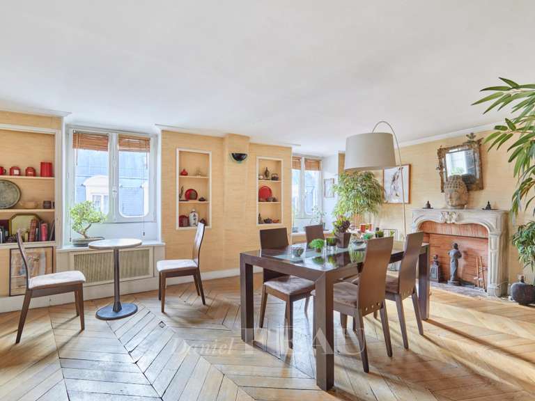 Appartement Paris 8e - 3 chambres - 124m²