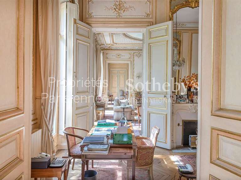 Appartement Paris 8e - 5 chambres - 368m²