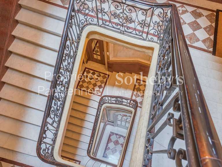 Appartement Paris 8e - 5 chambres - 368m²