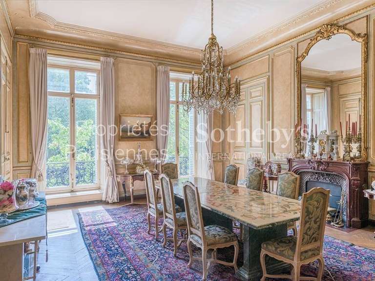 Appartement Paris 8e - 5 chambres - 368m²