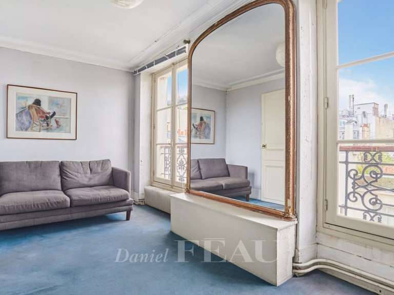 Appartement Paris 8e - 2 chambres - 77m²