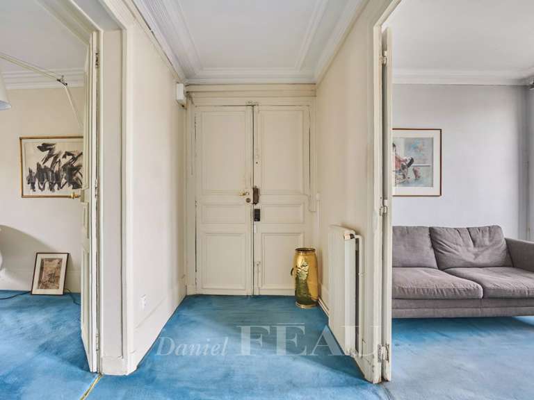 Appartement Paris 8e - 2 chambres - 77m²