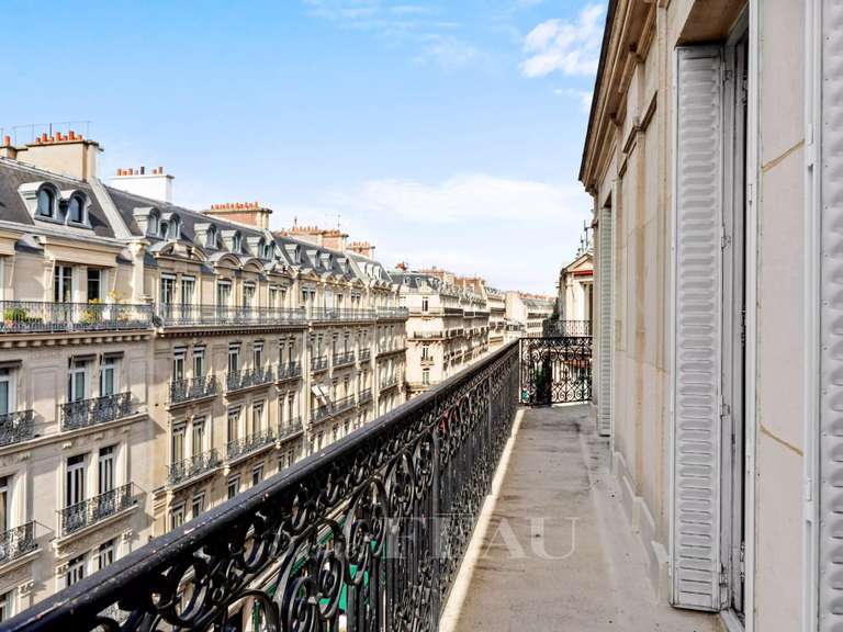 Appartement Paris 8e - 4 chambres - 153m²