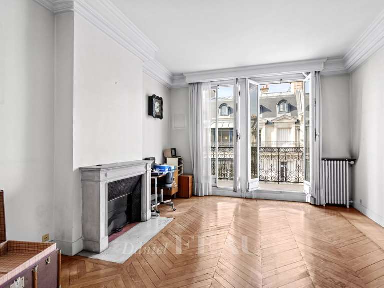 Appartement Paris 8e - 4 chambres - 153m²