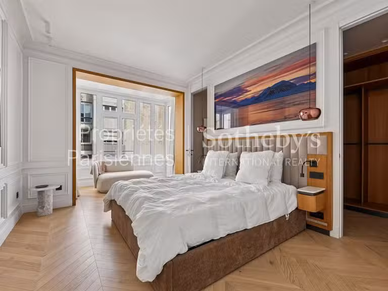Appartement Paris 8e - 3 chambres - 130m²