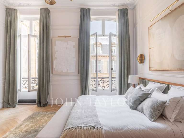 Appartement Paris 8e - 3 chambres - 198m²
