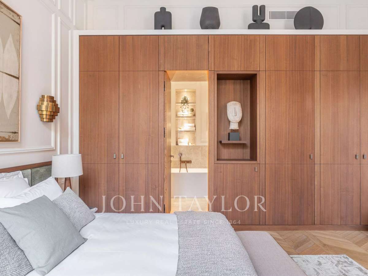 Apartment Paris 8e