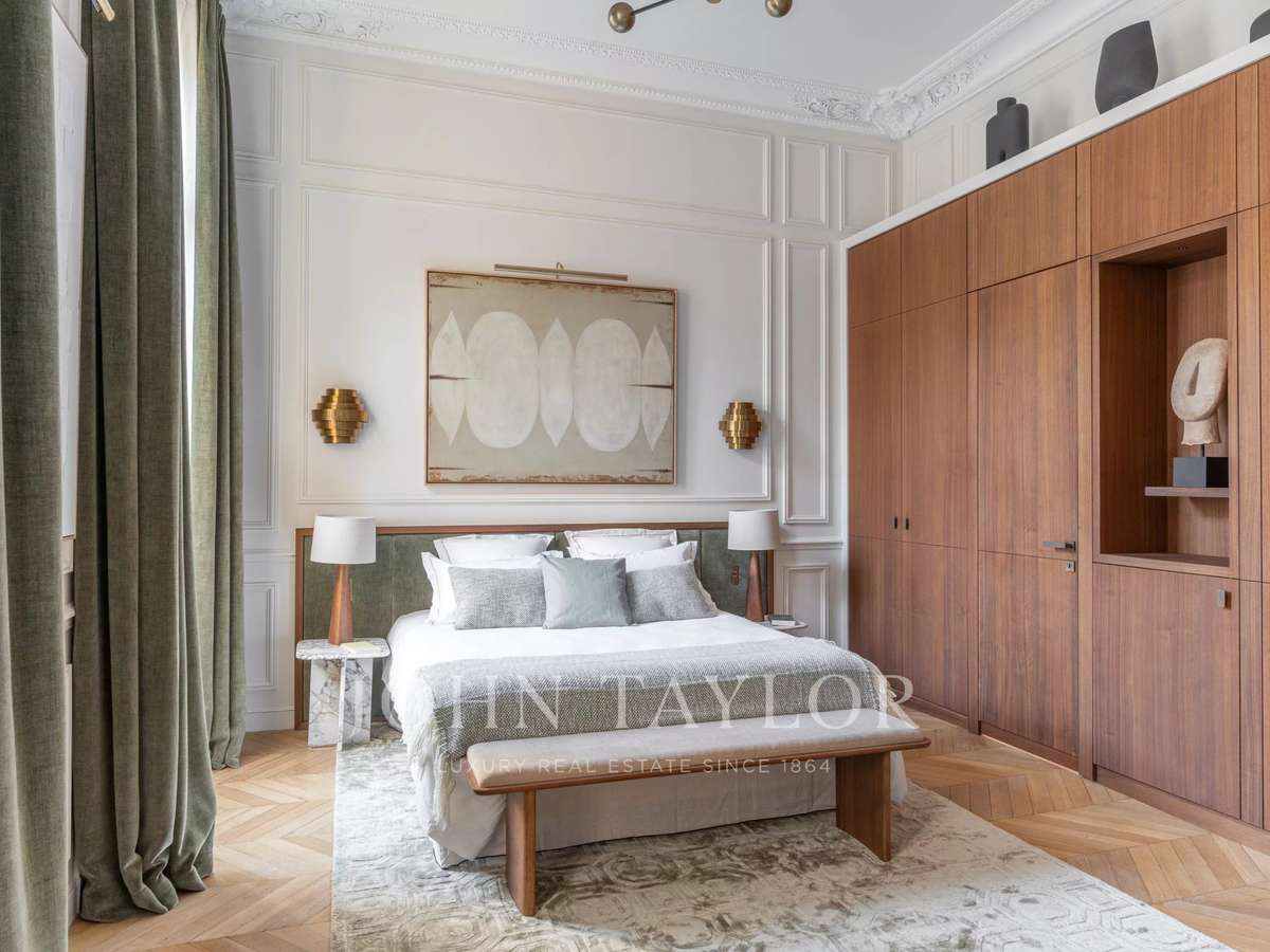 Apartment Paris 8e