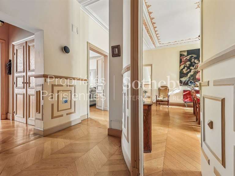 Apartment Paris 8e - 3 bedrooms - 205m²